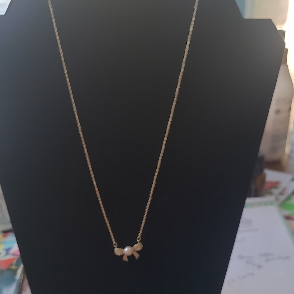 Pretty Bird Gold Plated Bow Necklace with faux Pearl Accent